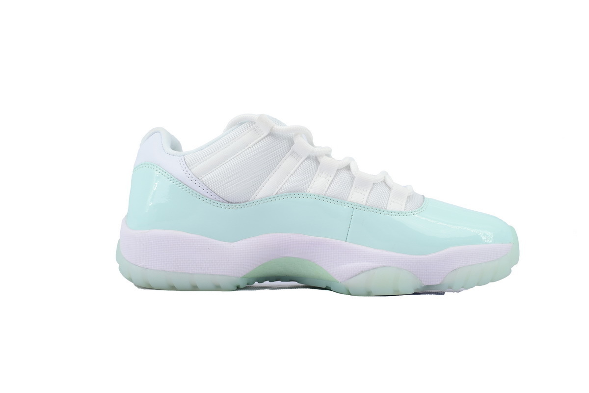 Air Jordan 11 Retro Low 'Igloo' AH7860-103  