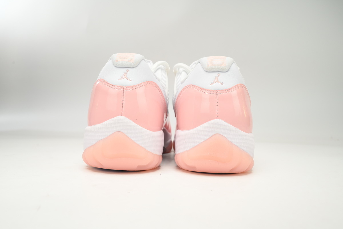 AH7860-160 Air Jordan 11 Low WMNS “Legend Pink”