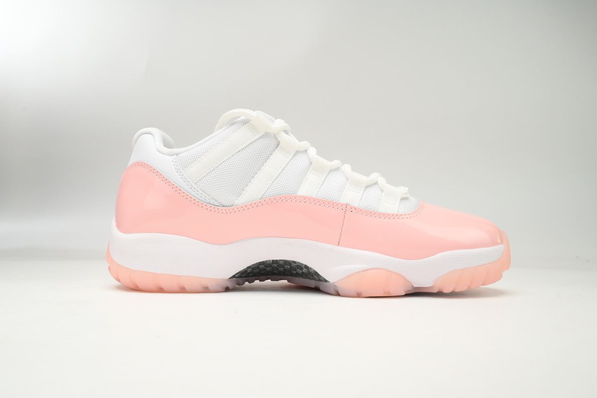 AH7860-160 Air Jordan 11 Low WMNS “Legend Pink”