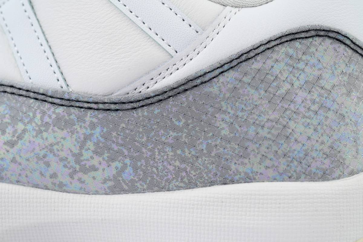 Air Jordan 11 Low “Snakeskin” HQ7000-001 