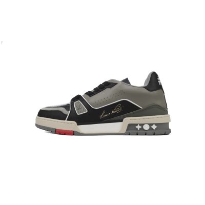 54 LV Louis Vuitton Trainer Grey Black 01