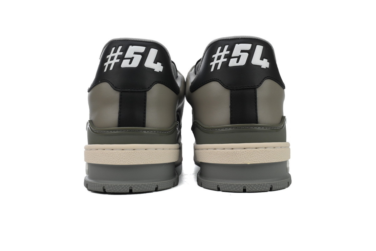 54 LV Louis Vuitton Trainer Grey Black