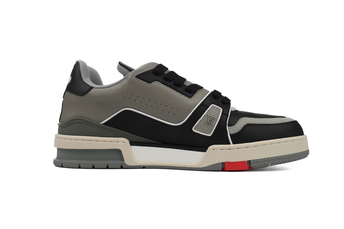 54 LV Louis Vuitton Trainer Grey Black