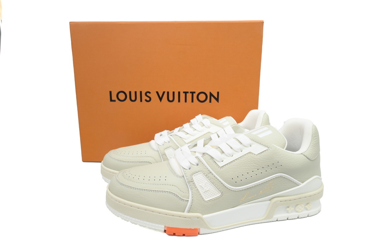 54 LV Louis Vuitton Trainer Grey Orange