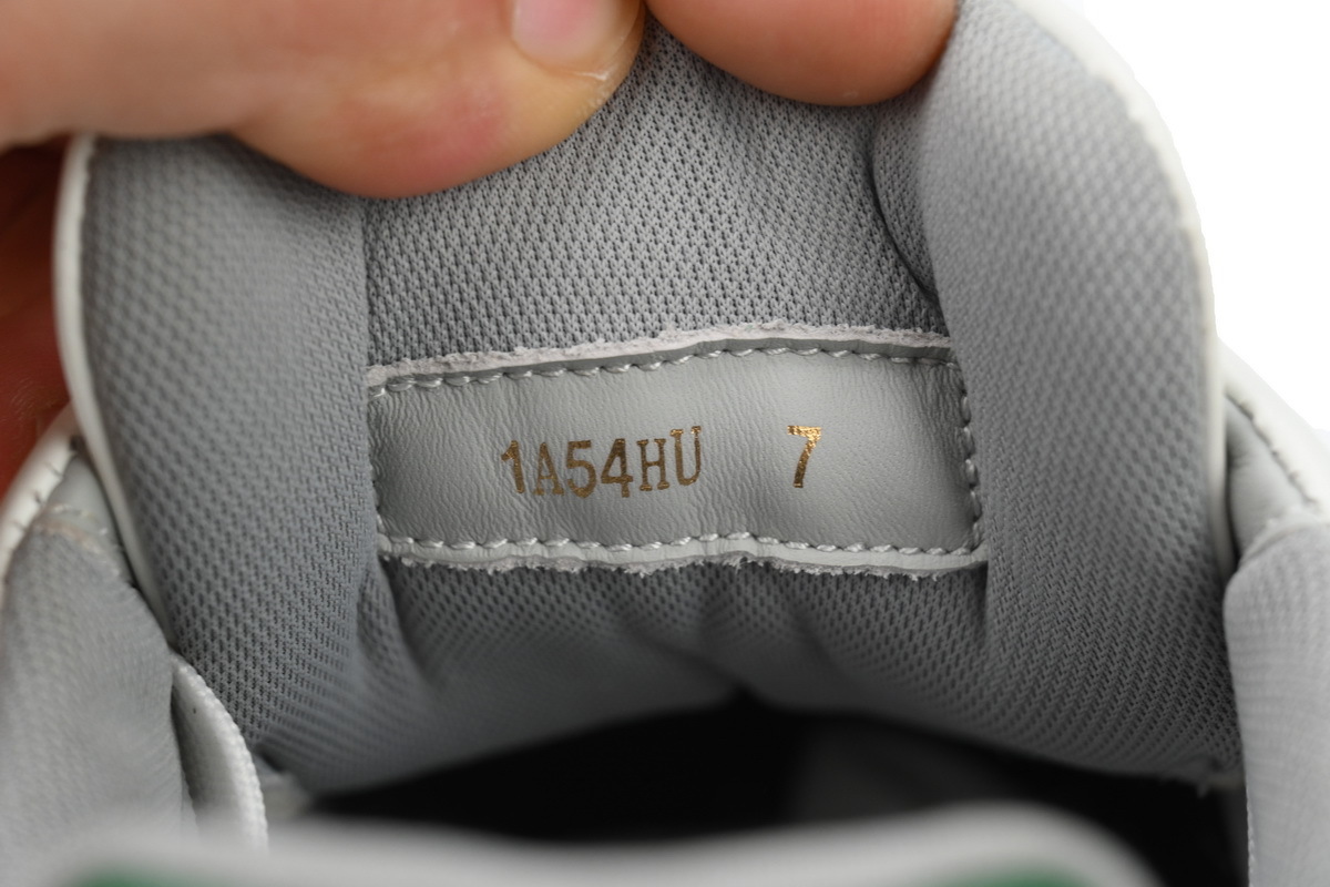 LV Louis Vuitton Trainer White Green