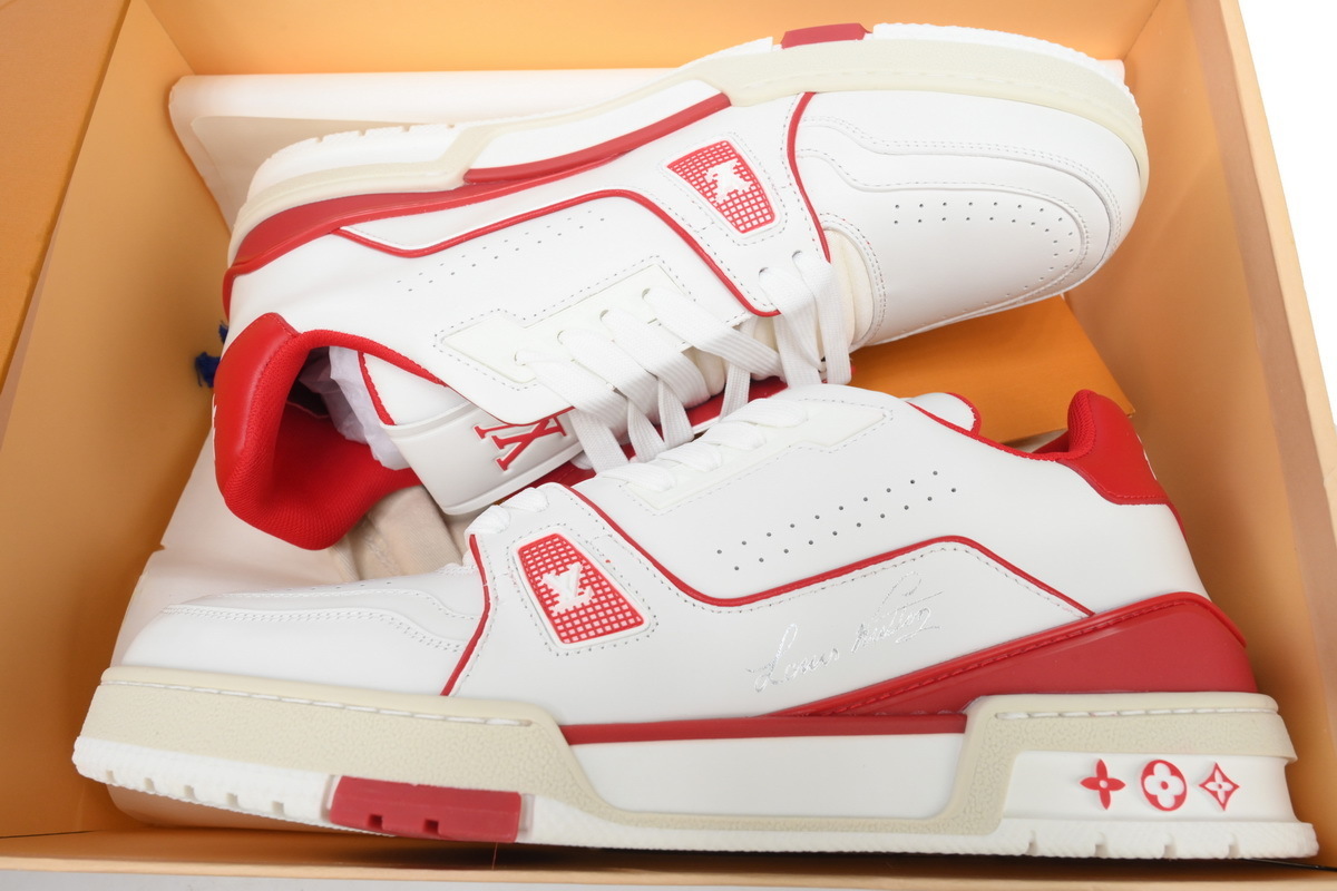 54 LV Louis Vuitton Trainer White Red