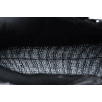  W06E2 2020 Balenciaga Triple S Black 02