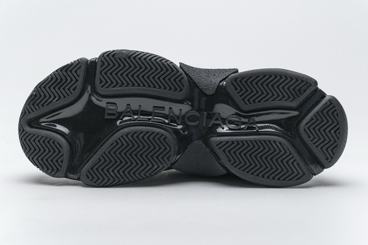  W06E2 2020 Balenciaga Triple S Black