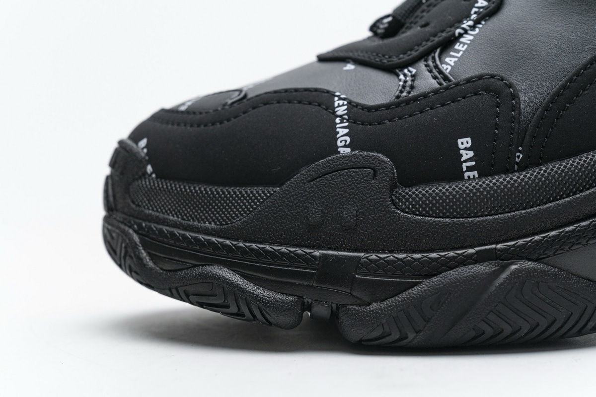  W06E2 2020 Balenciaga Triple S Black