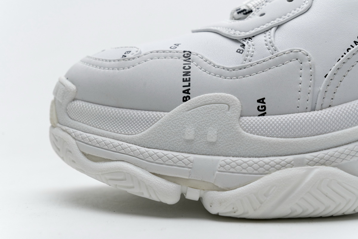  W06E2 2021 Balenciaga Triple S White