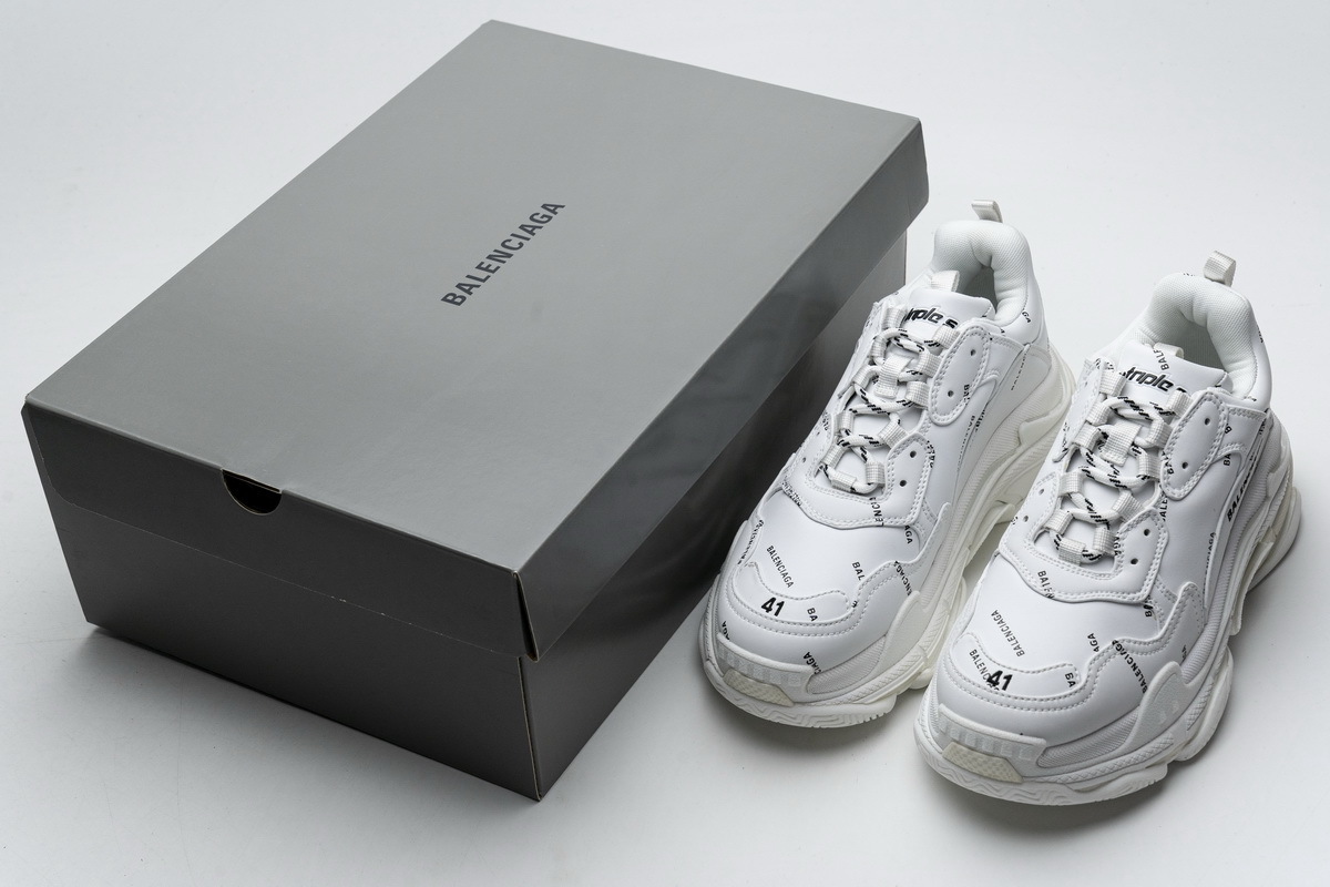  W06E2 2021 Balenciaga Triple S White