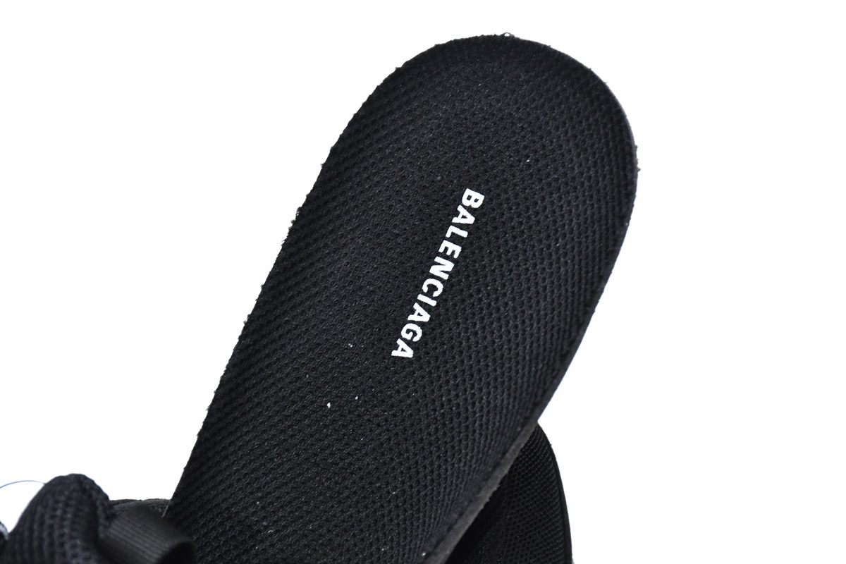  W0901 1000 Balenciaga Triple S Black