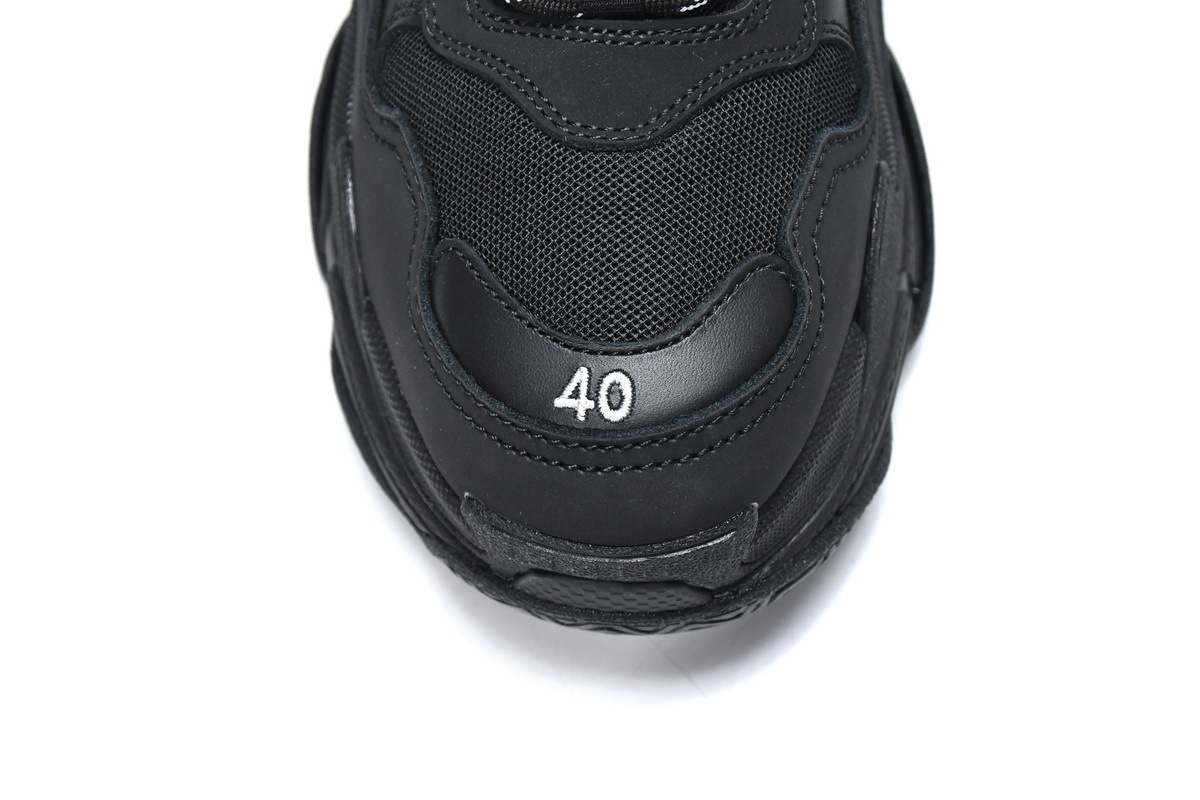  W0901 1100 Balenciaga Triple S Black