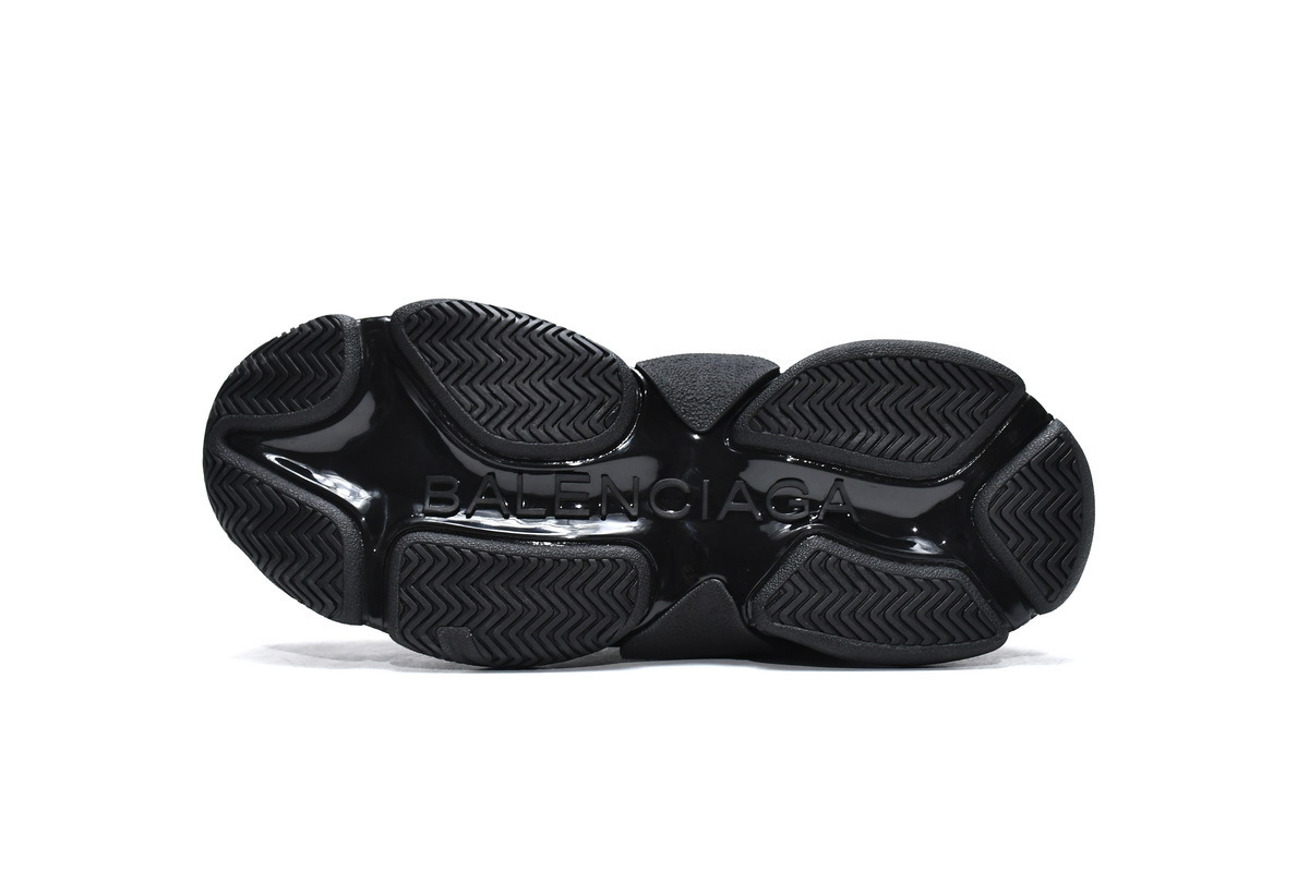  W0901 1100 Balenciaga Triple S Black