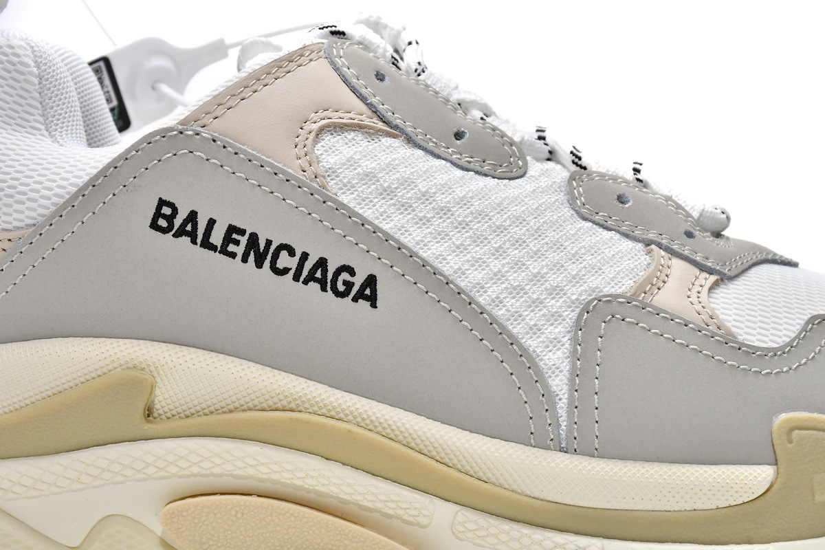  W09E1 9000 Balenciaga Triple S White