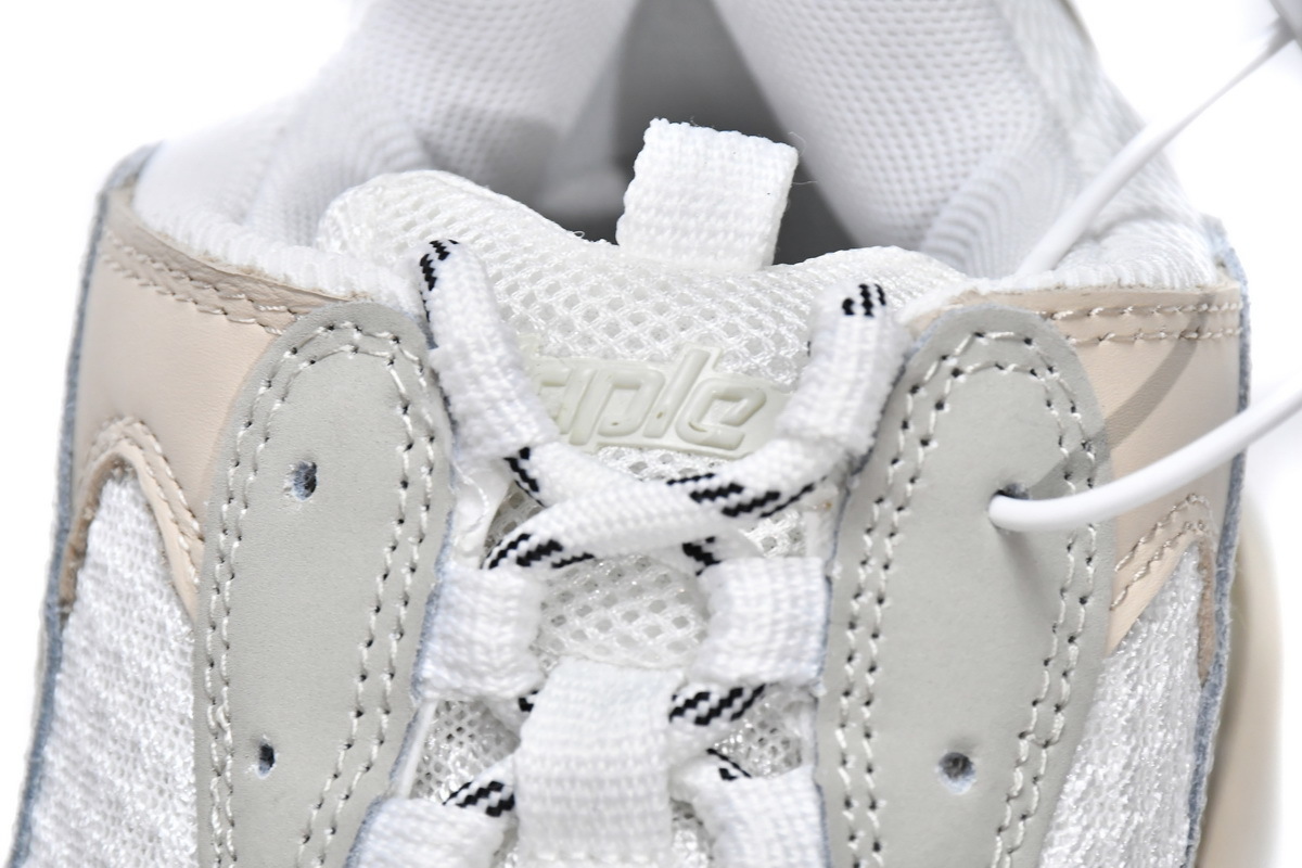  W09E1 9000 Balenciaga Triple S White