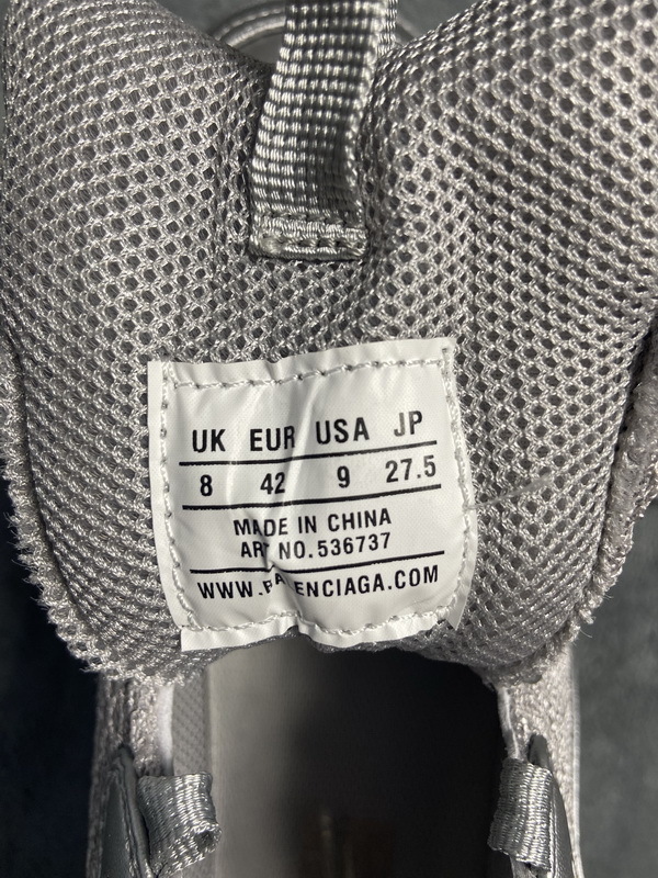  W2FS2 8100 Balenciaga Triple S Light Gray Silver
