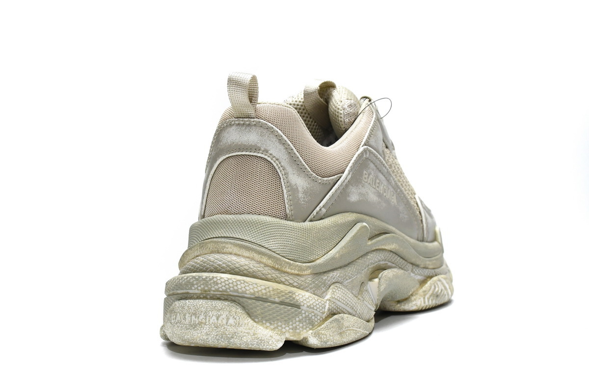  W3CN3 9700 Balenciaga Triple S Beige