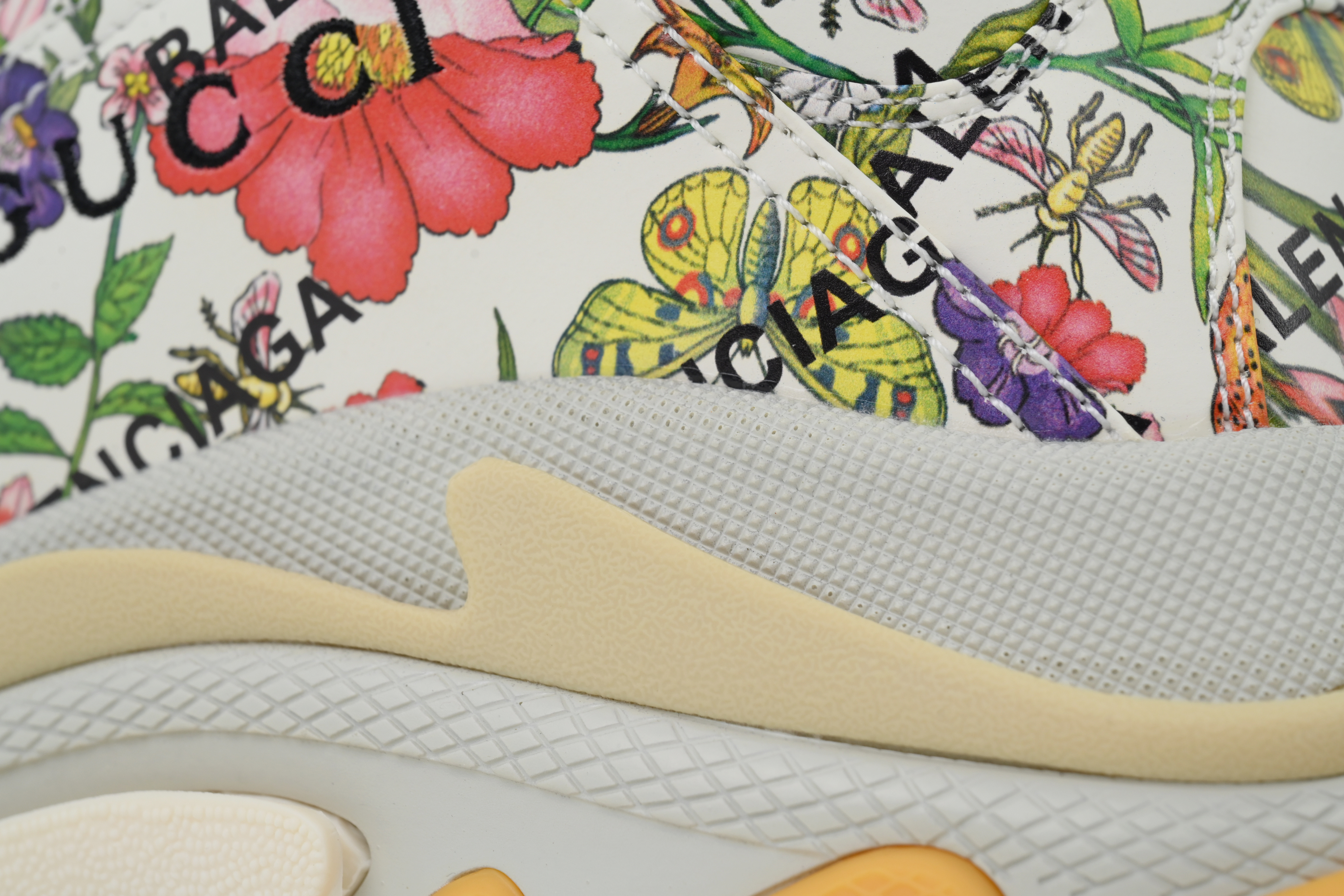 CA0LJ Gucci x Balenciaga Triple S Flowers And Plants