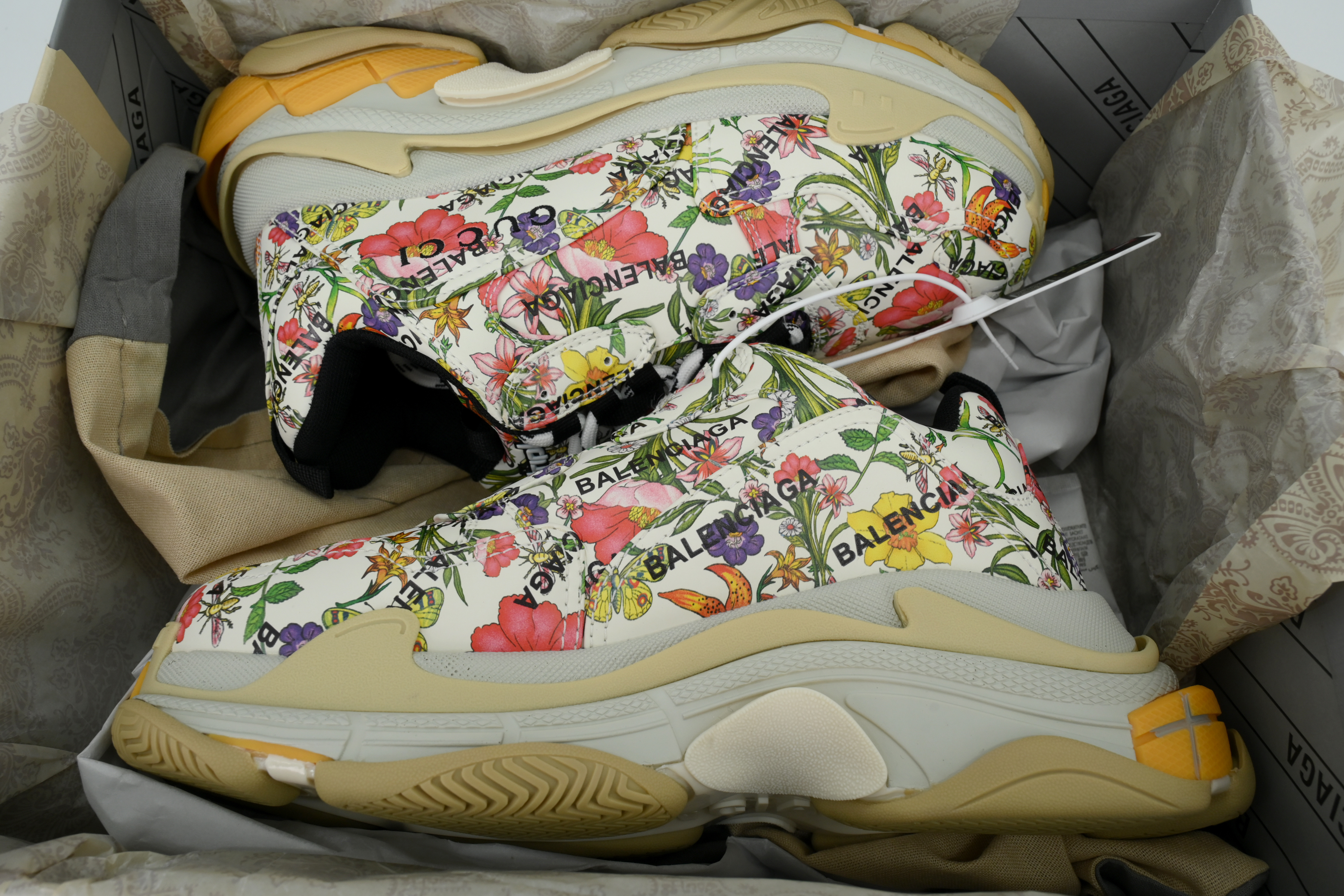 CA0LJ Gucci x Balenciaga Triple S Flowers And Plants