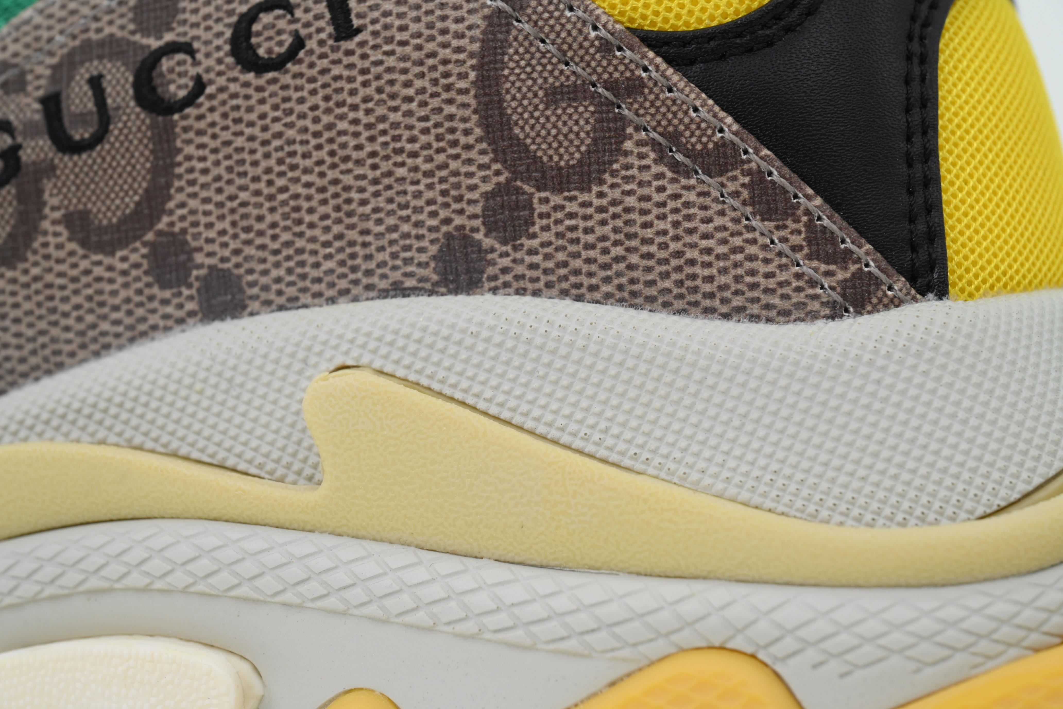 CA0LJ Gucci x Balenciaga Triple S Grey Green
