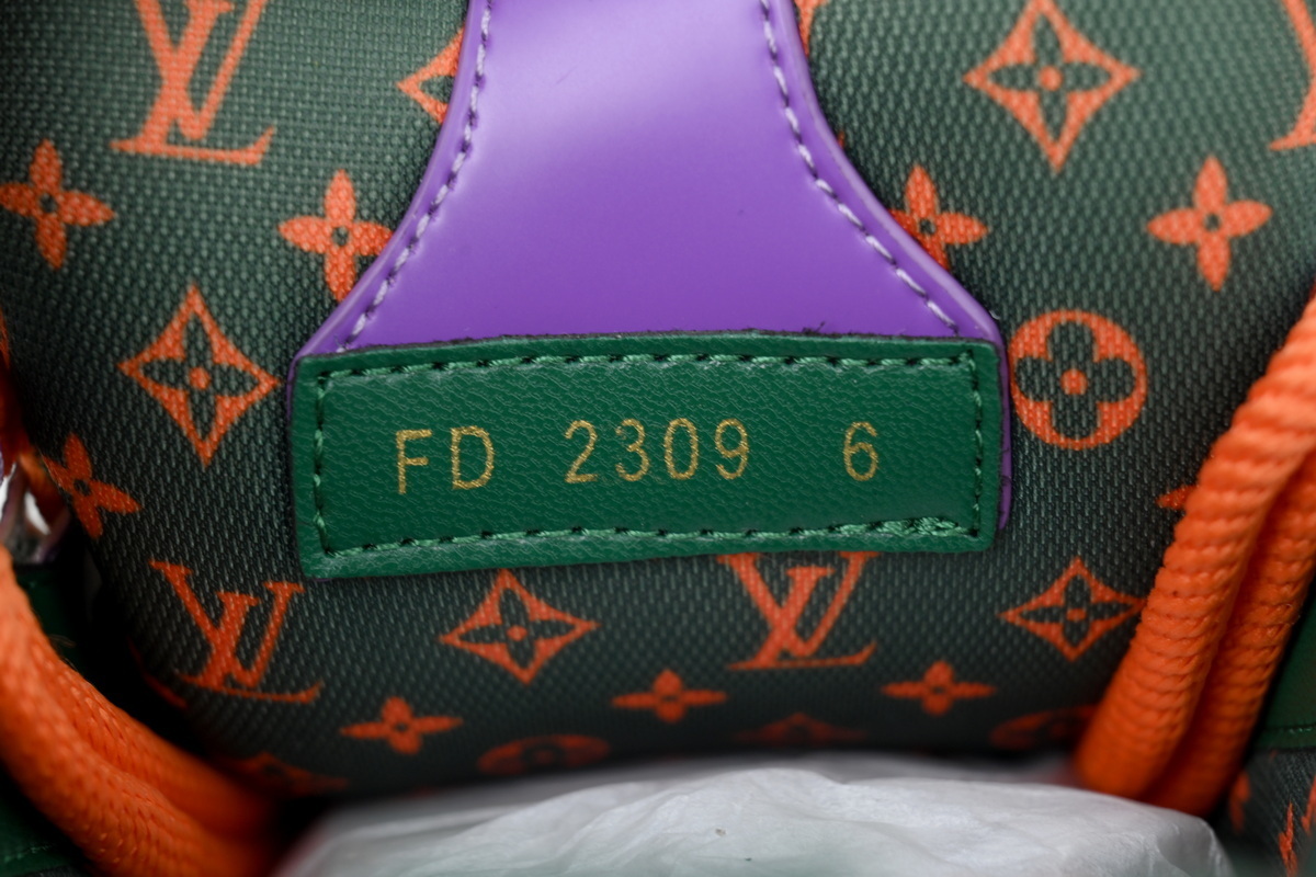 LOUIS VUITTON Green Purple