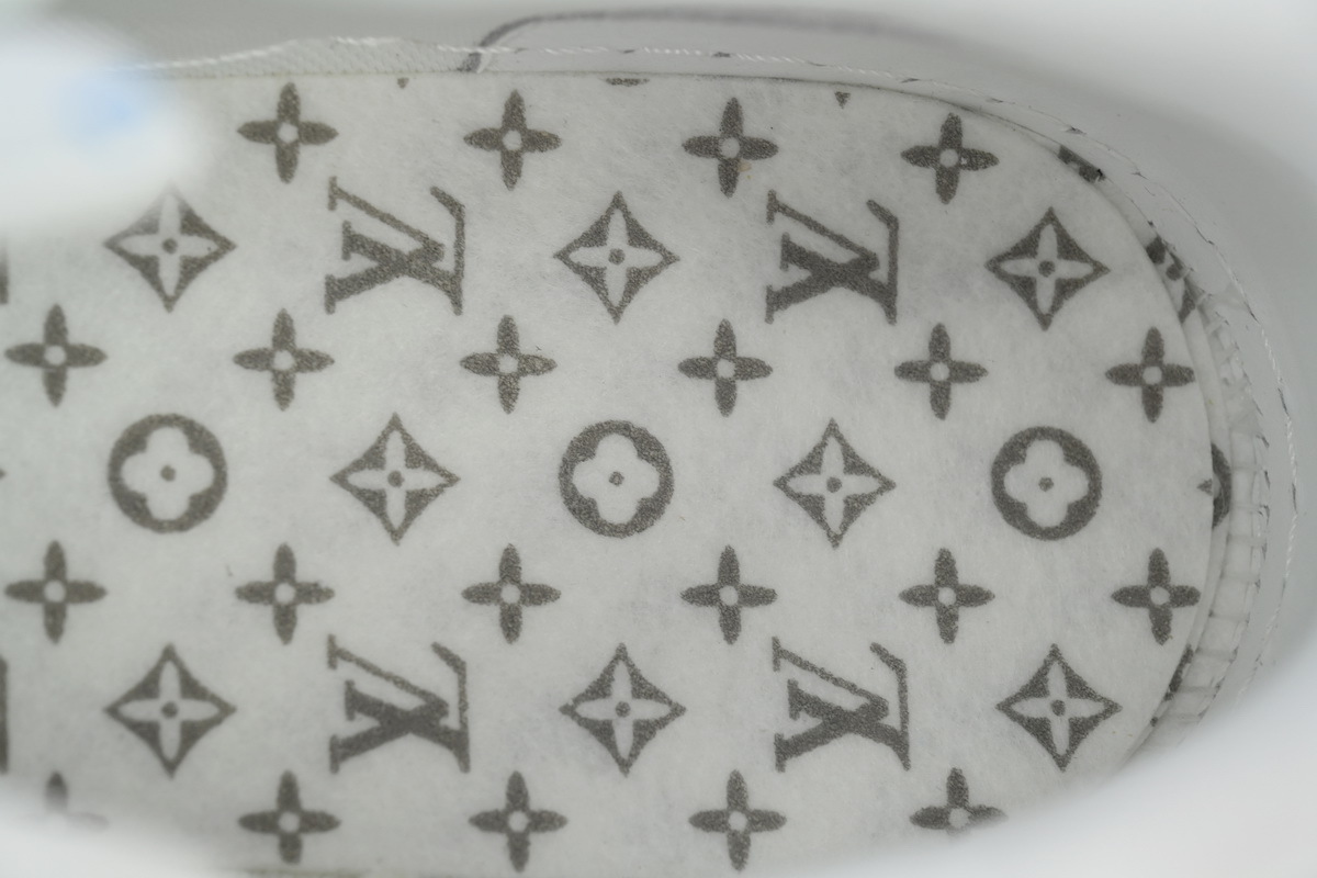 Louis Vuitton Murakami Takashi White