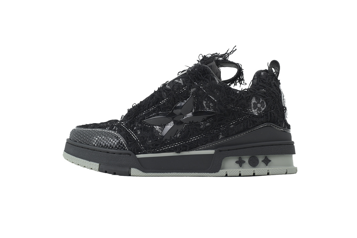 LOUIS VUITTON LV Skate Sneake  Plum Blossom Drill in Black