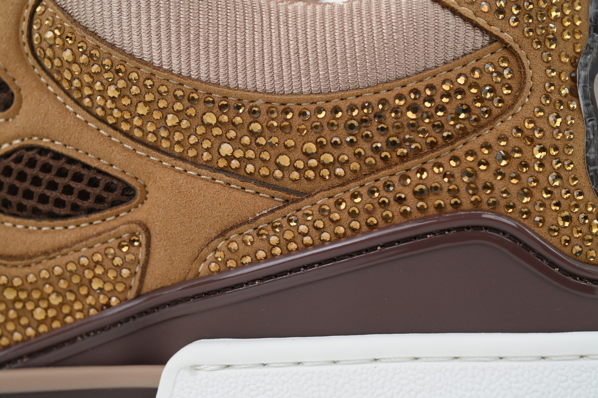 LOUIS VUITTON White Brown Diamond Surface