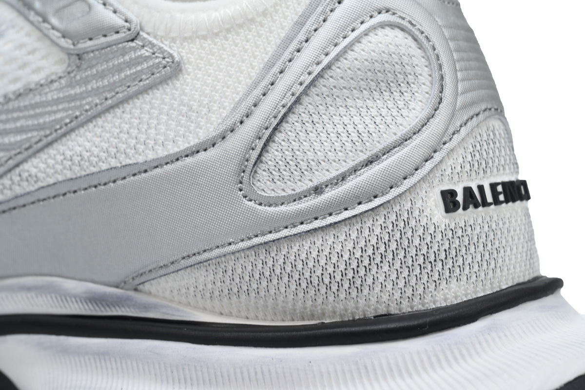 Balenciaga Circuit Sneaker 'Worn-Out - White Silver'3 793944 WFLGY 9100