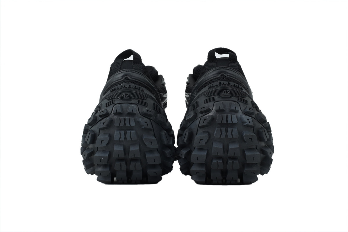 Balenciaga Defender Black 685613 W2RA6 1000