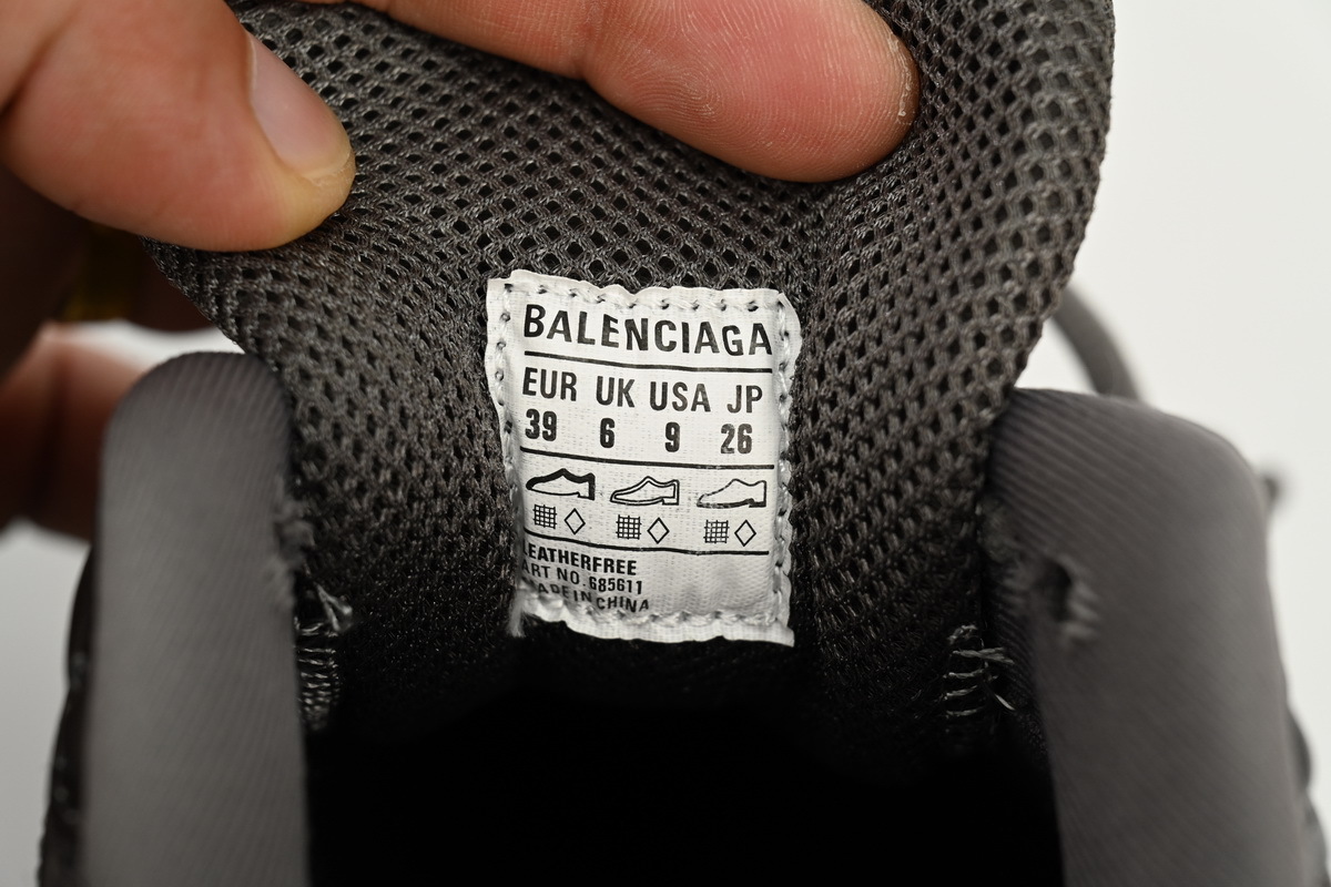 Balenciaga Defender Black Gray 685611 W2RA6 3000