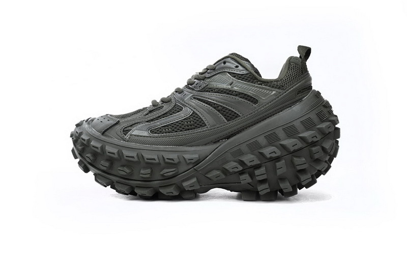 Balenciaga Defender Blackish Green 685611 W2RA6 3000