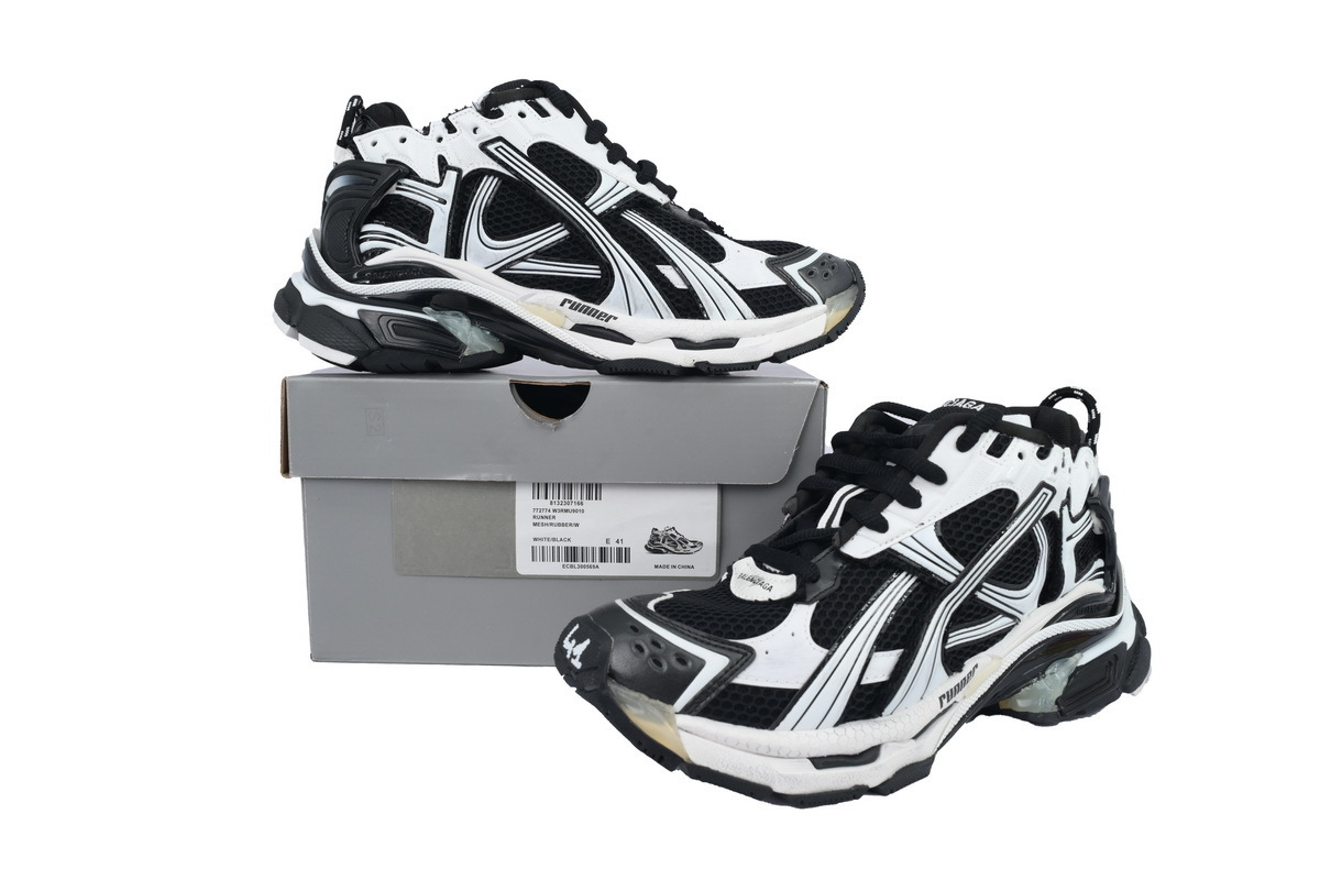 Balenciaga Runner White Black 772774 W3RMU 9010