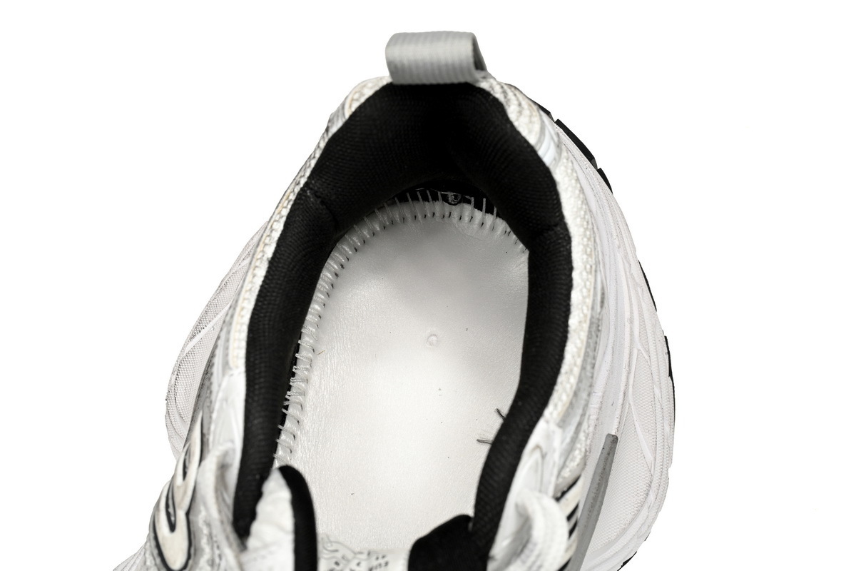 Balenciaga 10XL White and Black 784342 W2MV2 9110