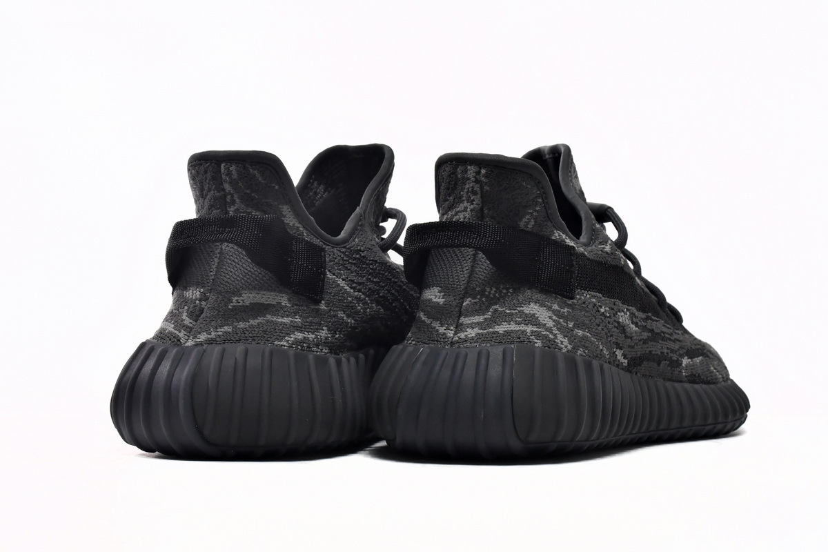adidas Yeezy 350 V2 Dark Salt ID4811