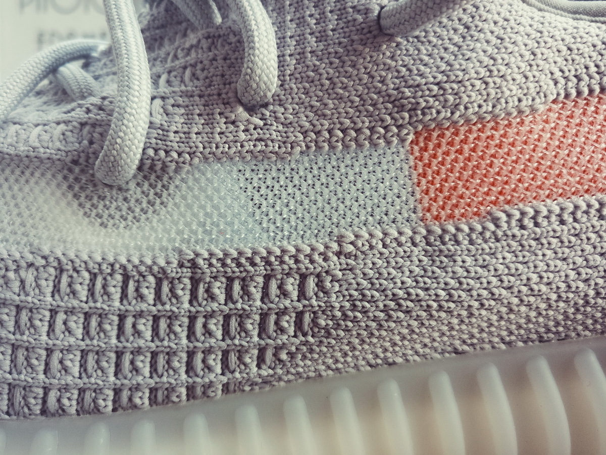 adidas Yeezy Boost 350 V2 “Tail Light”Real Boost FX9017