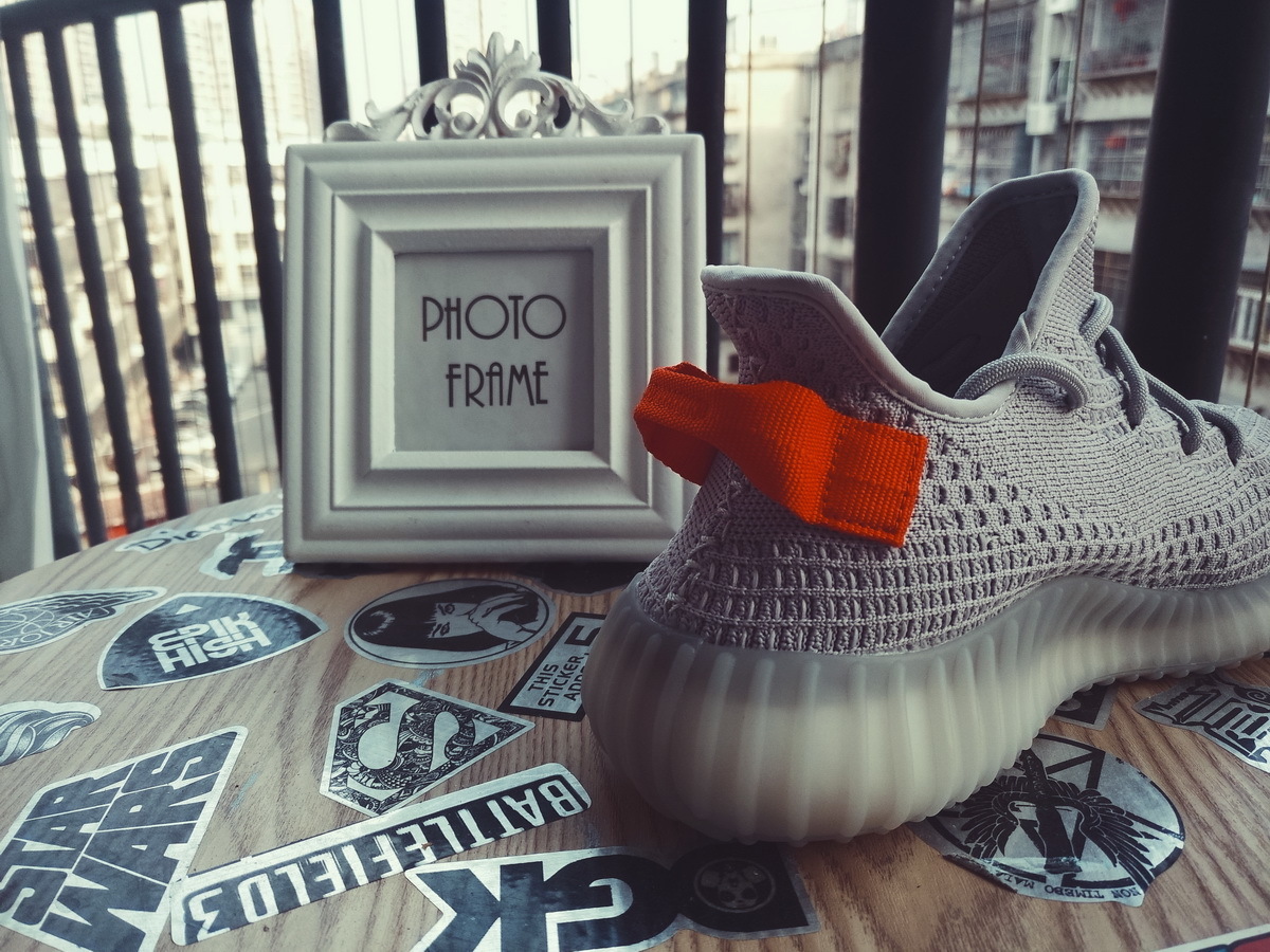 adidas Yeezy Boost 350 V2 “Tail Light”Real Boost FX9017