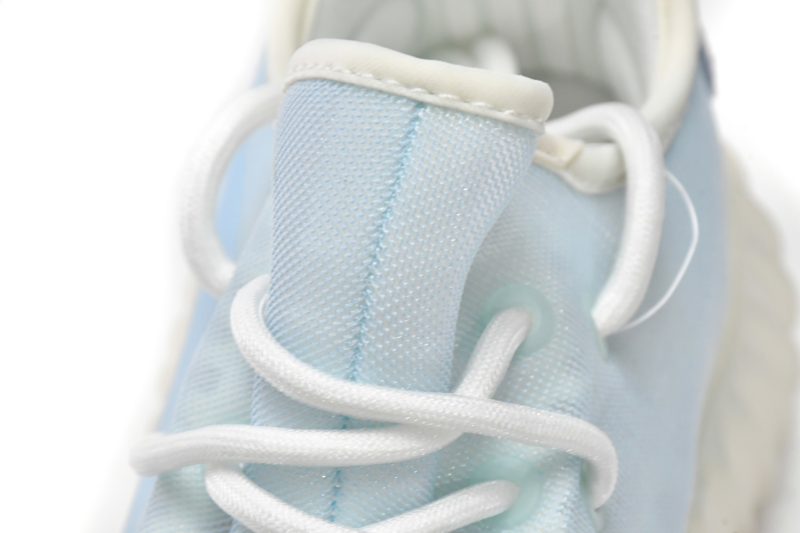 adidas Yeezy Boost 350 V2 Mono Ice GW2869