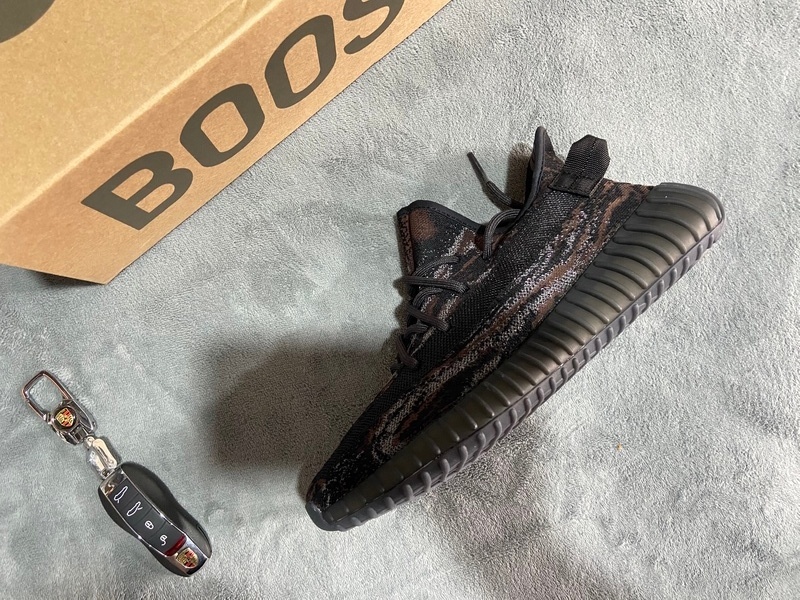 adidas Yeezy Boost 350 V2 MX Rock GW3774