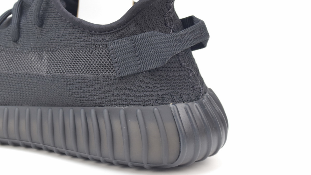 adidas Yeezy Boost 350 V2 Onyx HQ4540