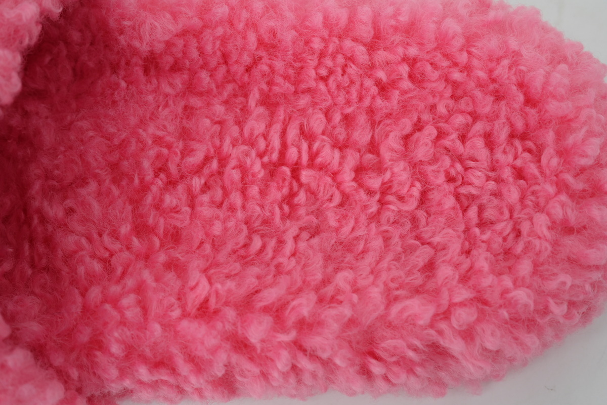 Balenciaga Furry Pink 698525 W1N31 5848