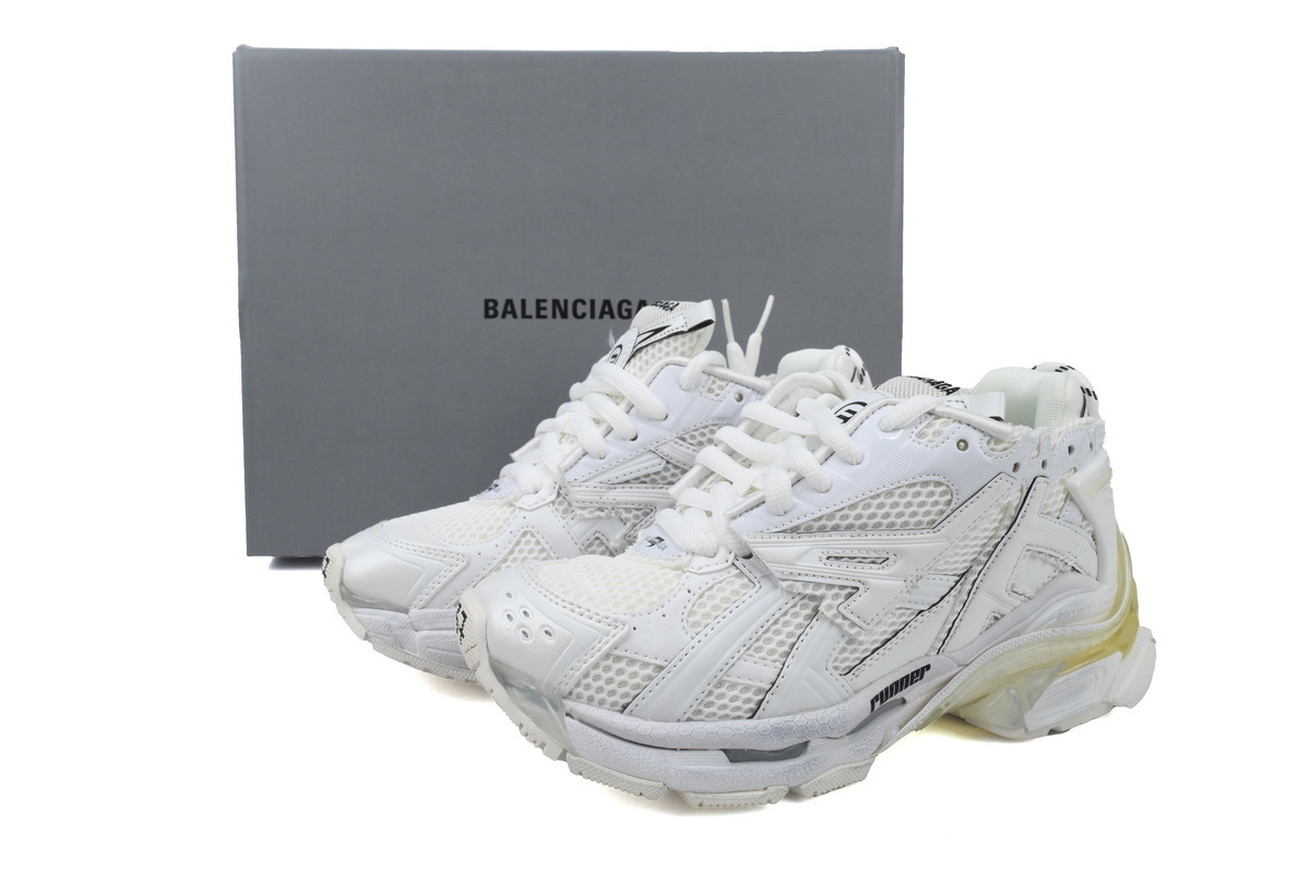 Balenciaga Runner White 677402 W3RB1 9000