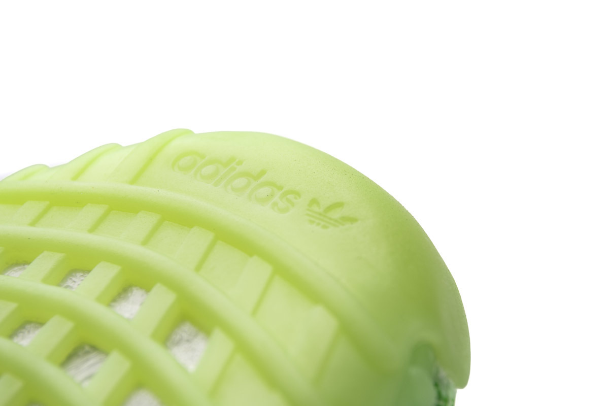 V2 Yeezy Boost 350 V2 "Glow In The Dark" EG5293 350