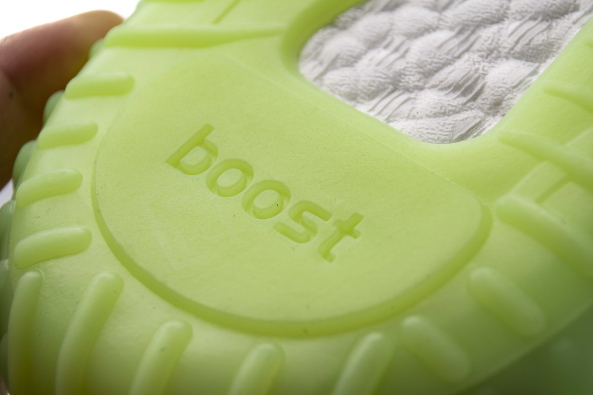 V2 Yeezy Boost 350 V2 "Glow In The Dark" EG5293 350