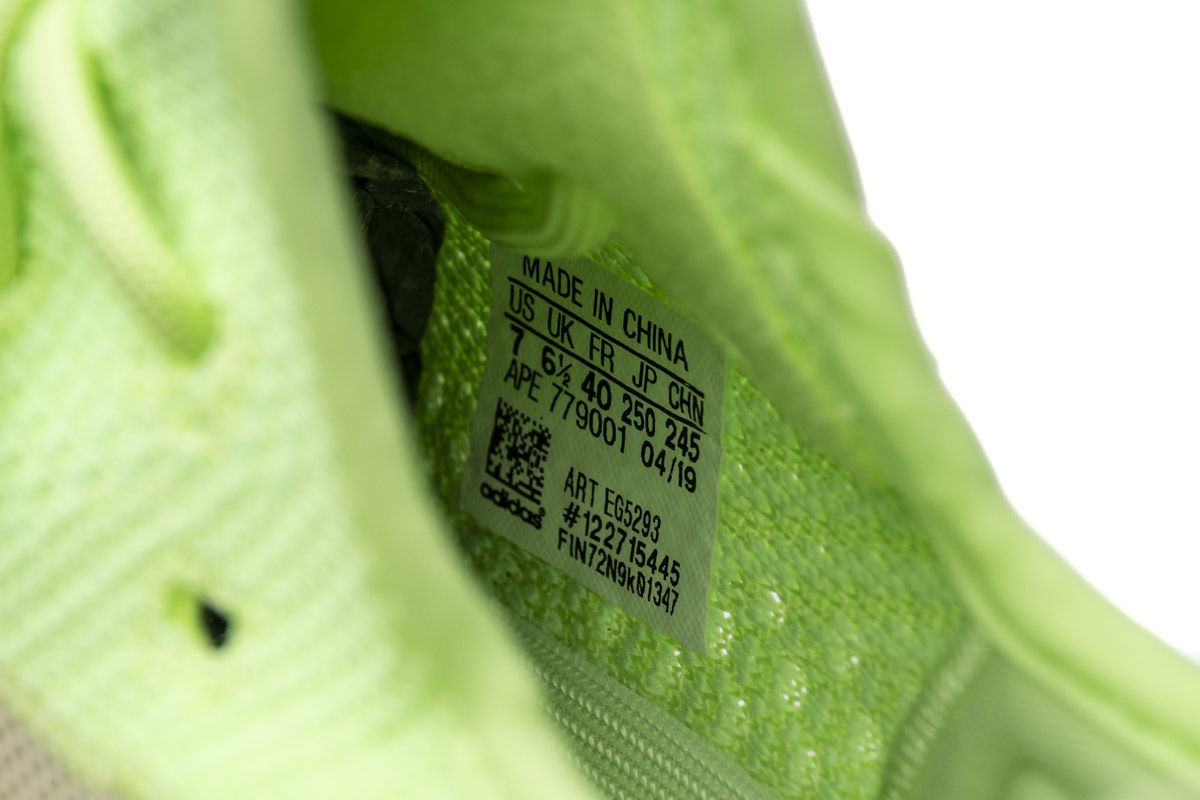 V2 Yeezy Boost 350 V2 "Glow In The Dark" EG5293 350