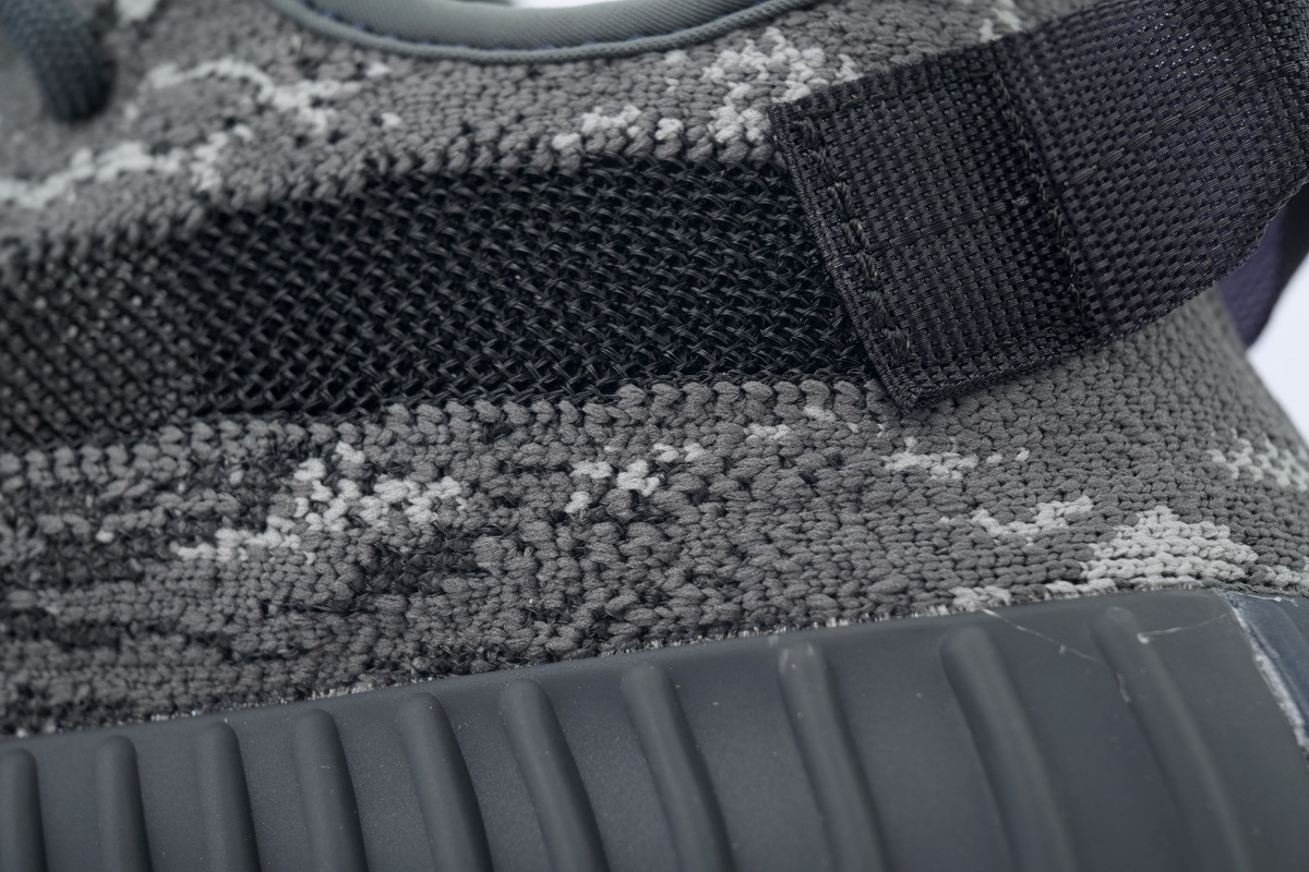 Adidas Yeezy 350 V2 Dark Salt 350 ID4811
