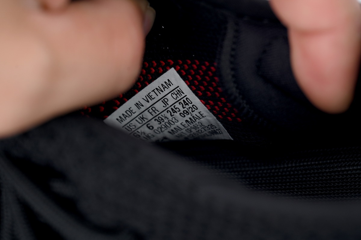 Adidas Yeezy Boost 350 V2 Black/Red 350 CP9652