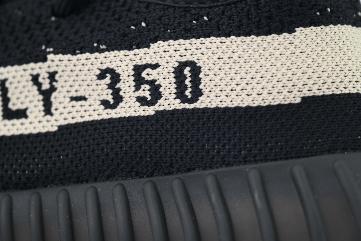 Adidas Yeezy Boost 350 V2 Core Black/White 350 BY1604