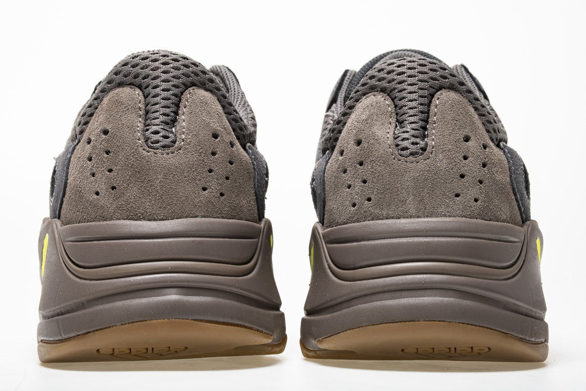Adidas Yeezy Boost 700 "Mauve" EE9614